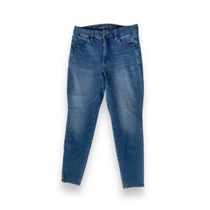 American Eagle “The Dream Jean” Size 8 Short Light Wash High-Rise Skinny Jeans